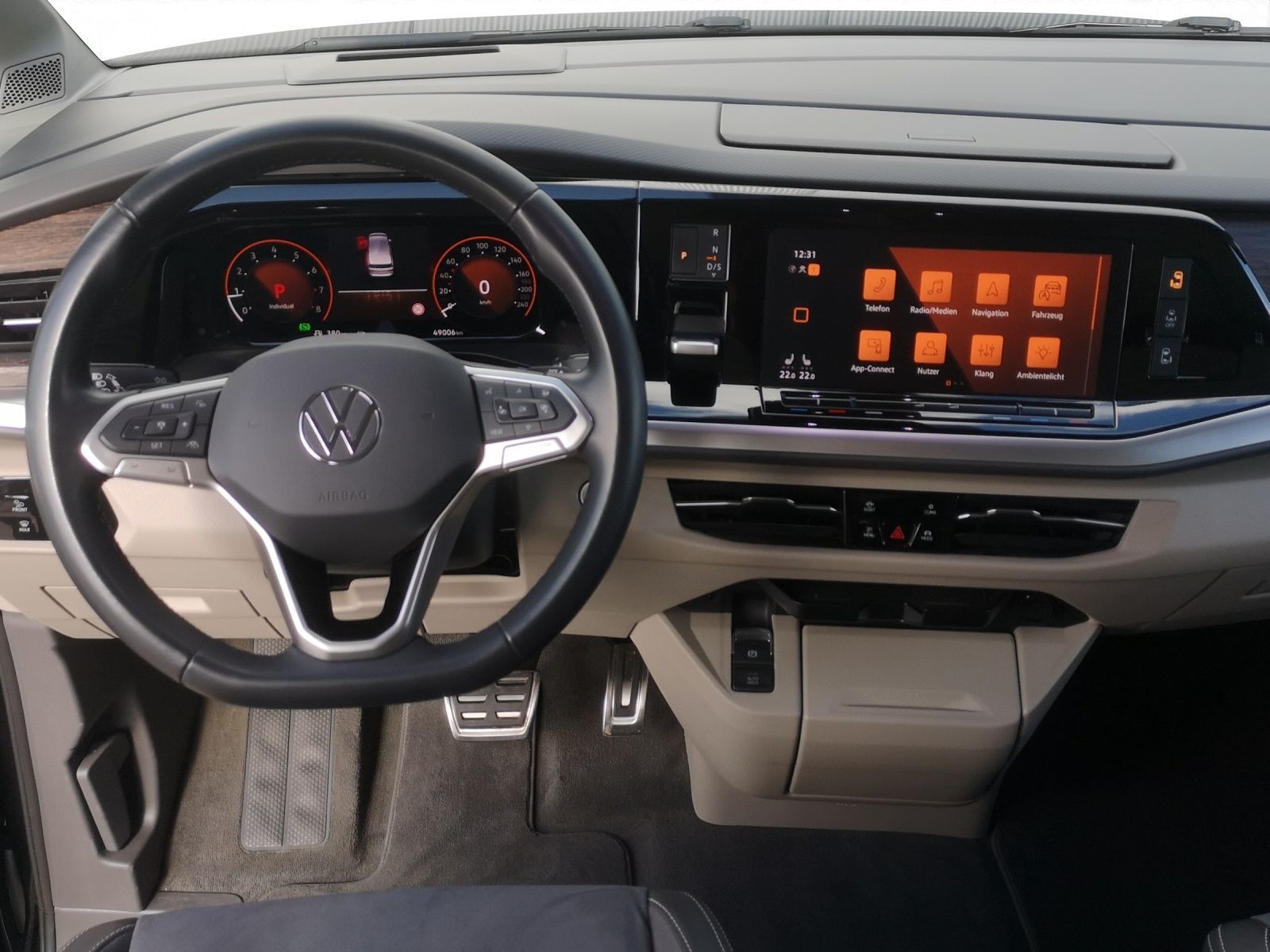 Volkswagen Multivan Style 2.0 TSI LED NAVI SHZ AHK RearVie foto 5