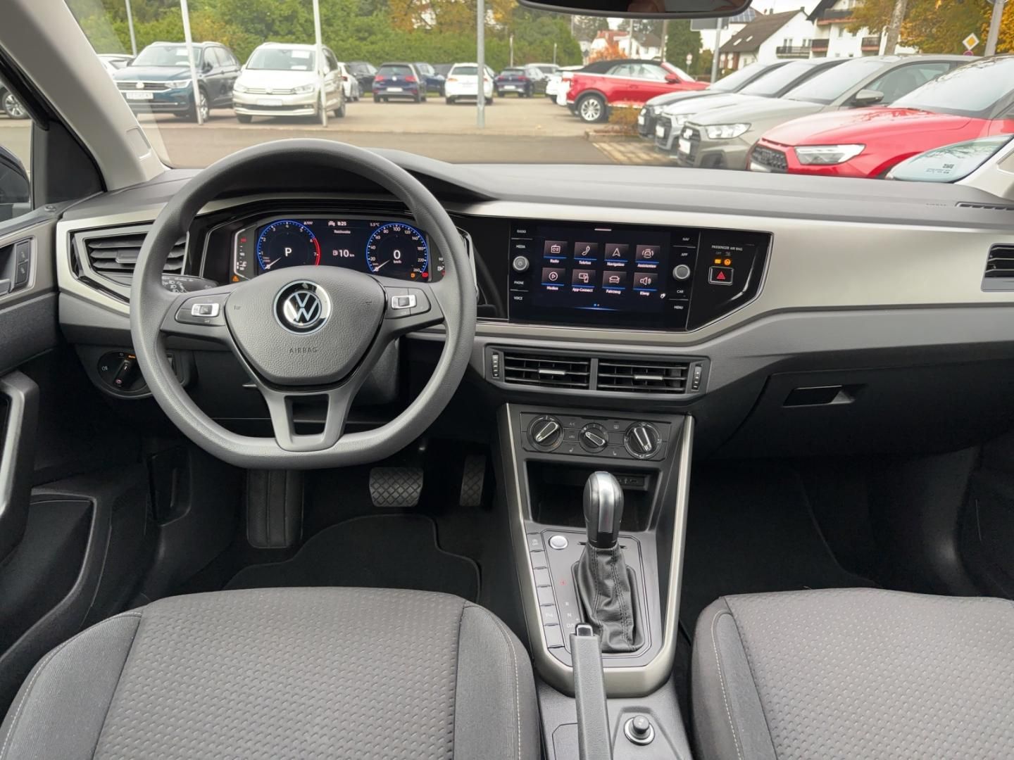 Fahrzeugabbildung Volkswagen Polo Comfortline ,DSG,Keyless,GJR,Klima,Navi,uvm