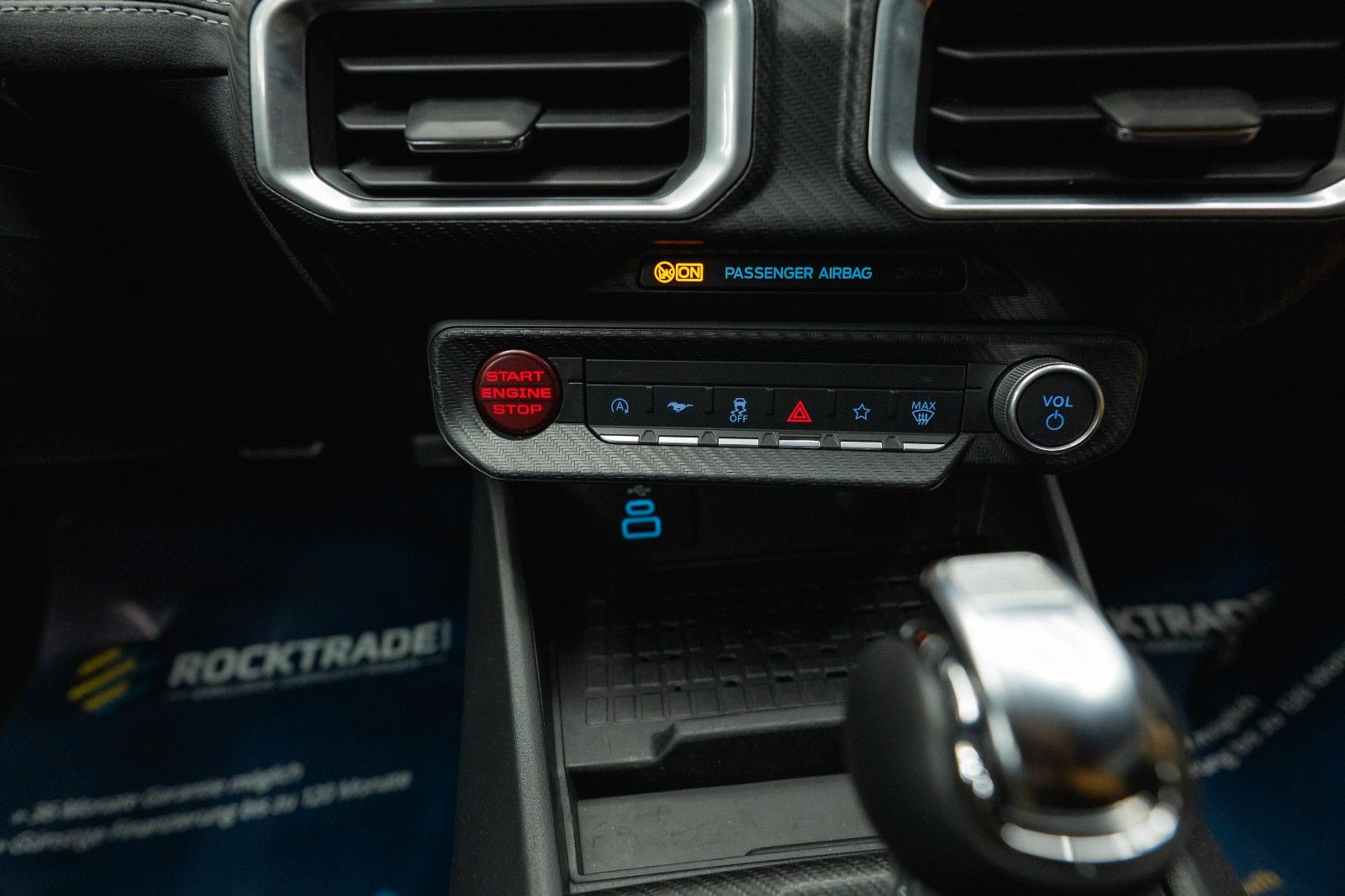 Fahrzeugabbildung Ford Mustang GT Coupe DARK HORSE PREMIUM MY2024 19%