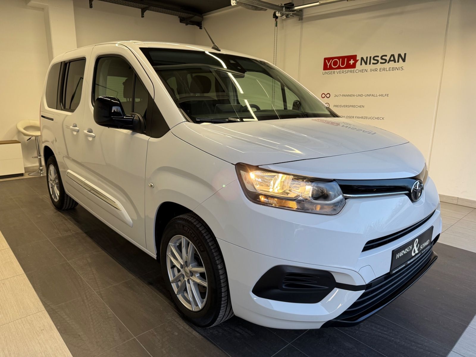 Fahrzeugabbildung Toyota Proace City Verso L1 Shuttle, Apple Car Play