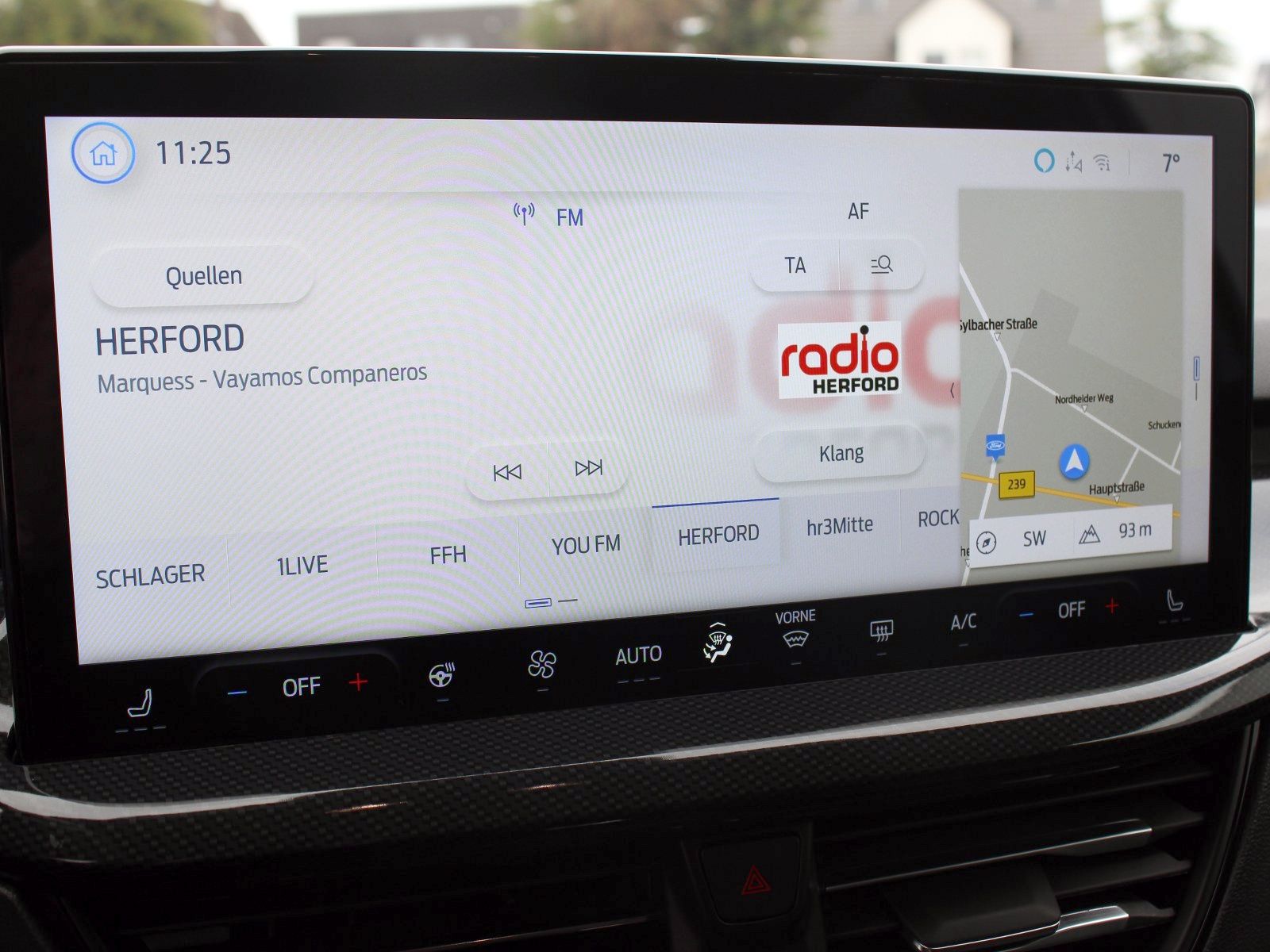 Fahrzeugabbildung Ford Focus ST-Line X 1,0 EcoBoost Mild Hybrid