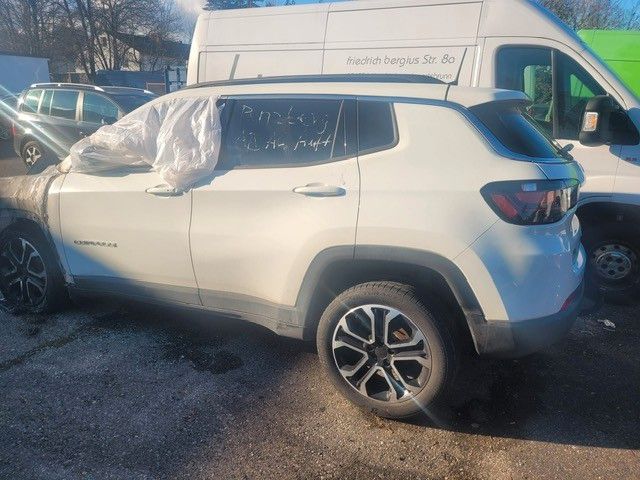 Jeep Compass Longitude Plug-In Hybrid 4WD