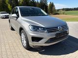 Volkswagen VW Touareg 3.0 TDI V6 4Motion StH. ACC AHK LEDER - silberne Volkswagen Touareg