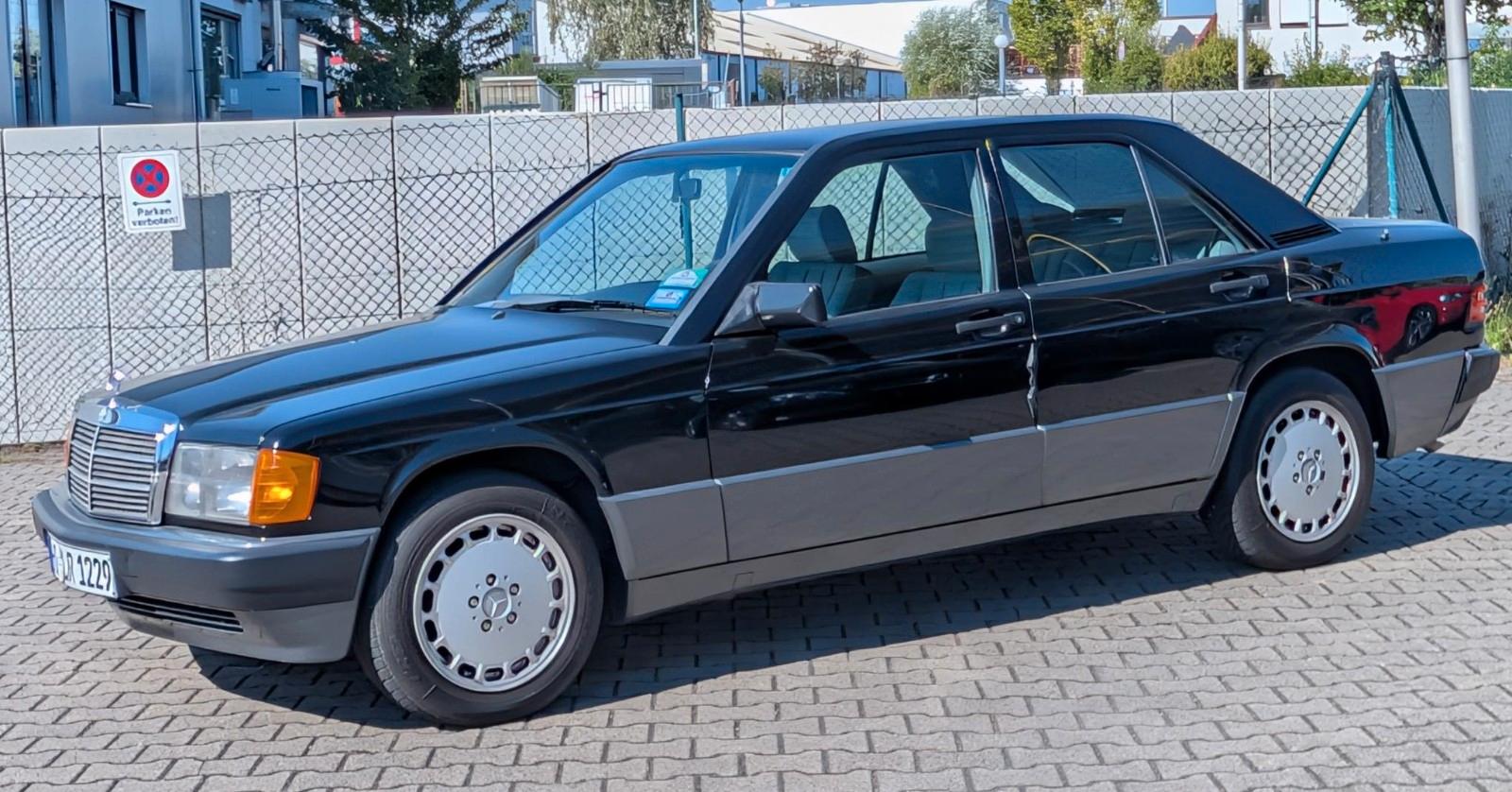 Mercedes-Benz 190 E , 2.0