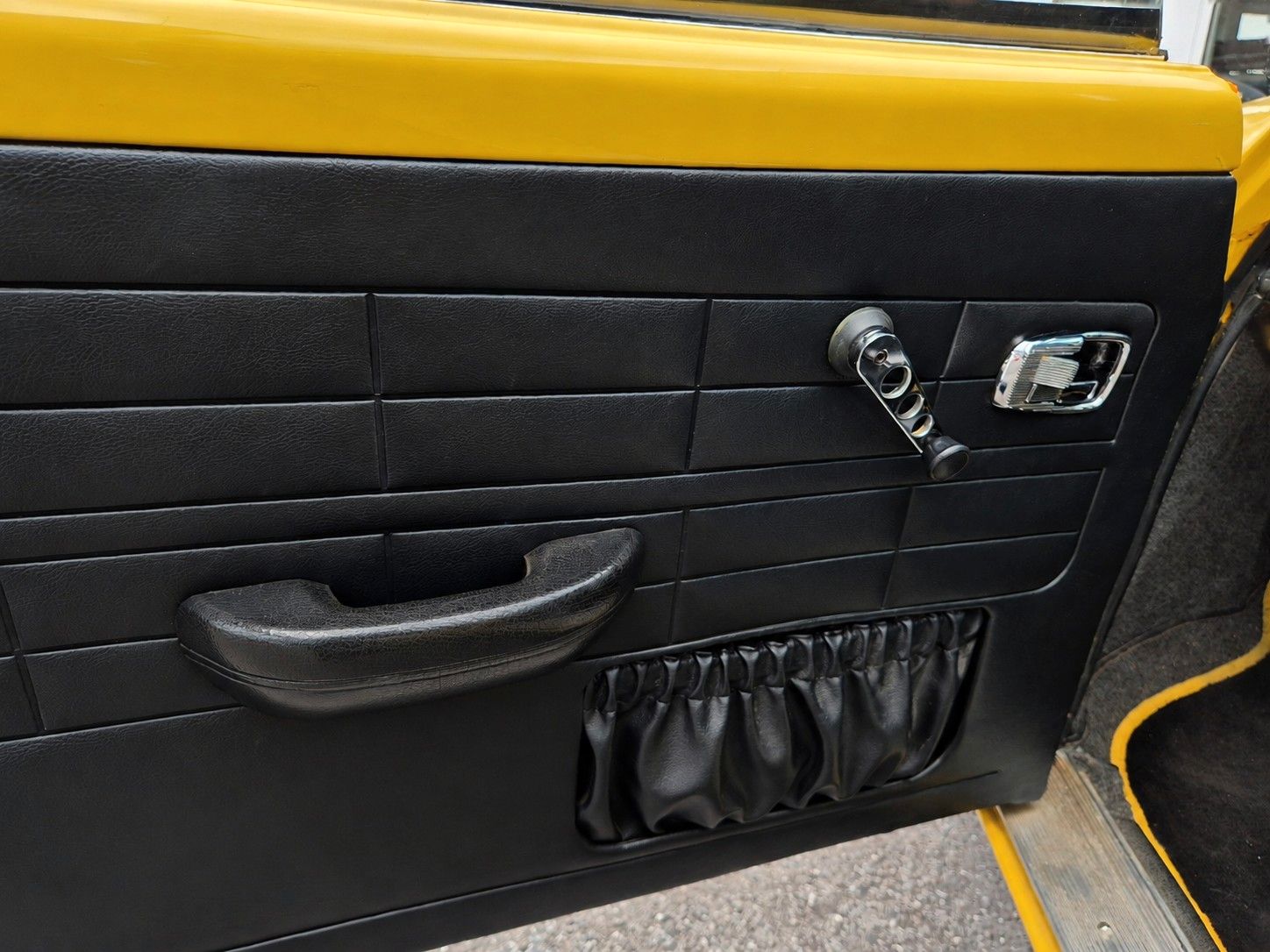 Fahrzeugabbildung Volkswagen Karmann Ghia/Wunderschöne Farbe+Zustand