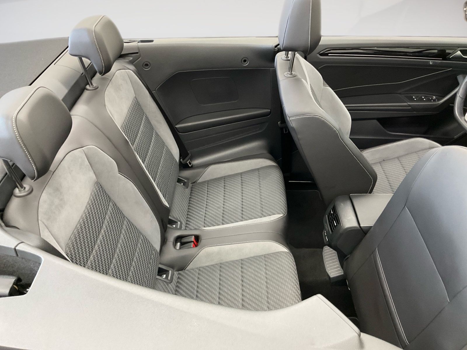 Volkswagen T-Roc - Bild 10