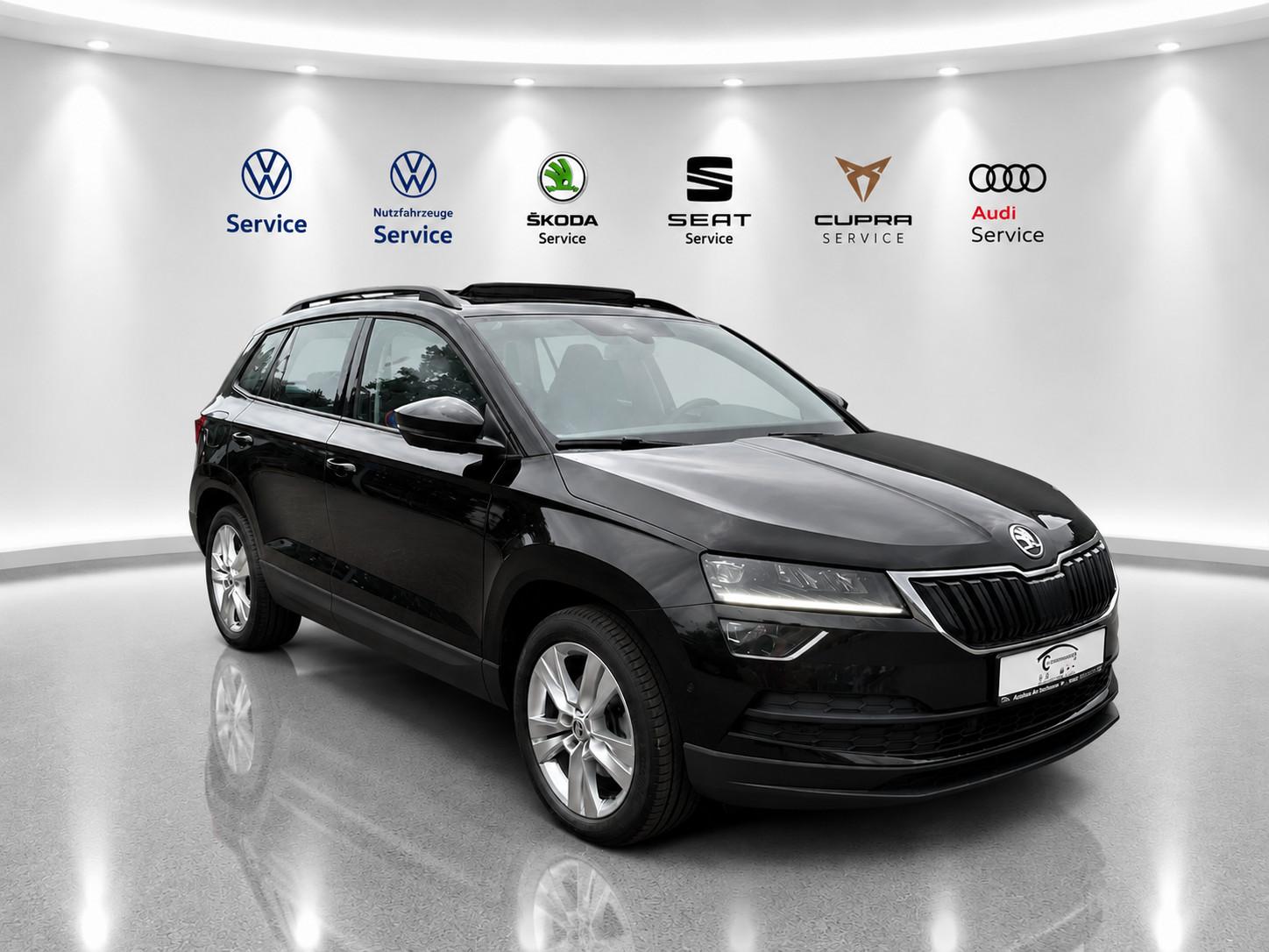 Skoda Karoq 4x4-LEDER-PANO-AHK-360°-KEYL-SHZ-NAVI-1HD