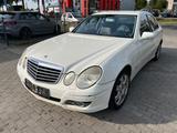Mercedes-Benz E 320 CDI Lim. Avantgarde Leder PDC Xenon Comand - gebrauchte Mercedes-Benz E 320 aus dem Jahr 2009