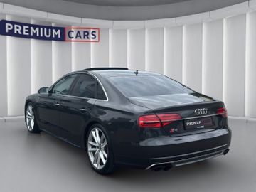 Audi S8 - 3