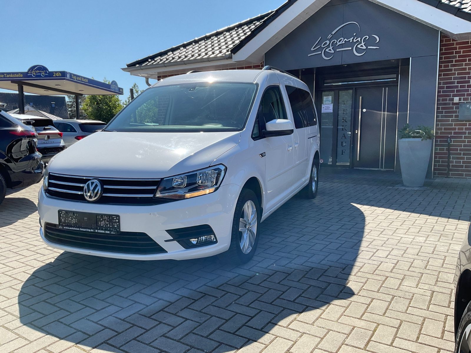 Fahrzeugabbildung Volkswagen Caddy Maxi 2,0TDI DSG Comfort 7 Sitze,AHK,ACC,
