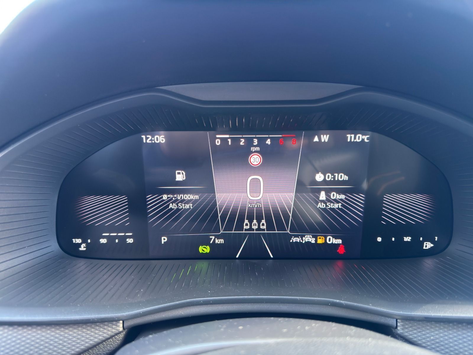Fahrzeugabbildung SKODA Kamiq 1.0 TSI DSG*LED*PDC*SHZ*SmartLink