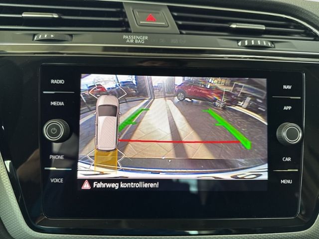 Touran MOVE 1.5 TSI DSG R-LINE REAR VIEW EL. HEC