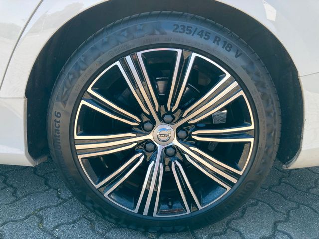V60 B4 (Diesel) R Design (Standheiz, AHK, Pano)