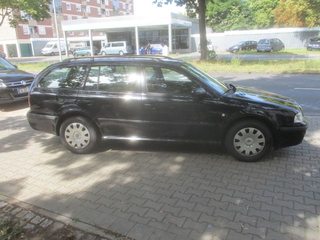 Skoda Octavia Combi 1.6 Style/Winterauto