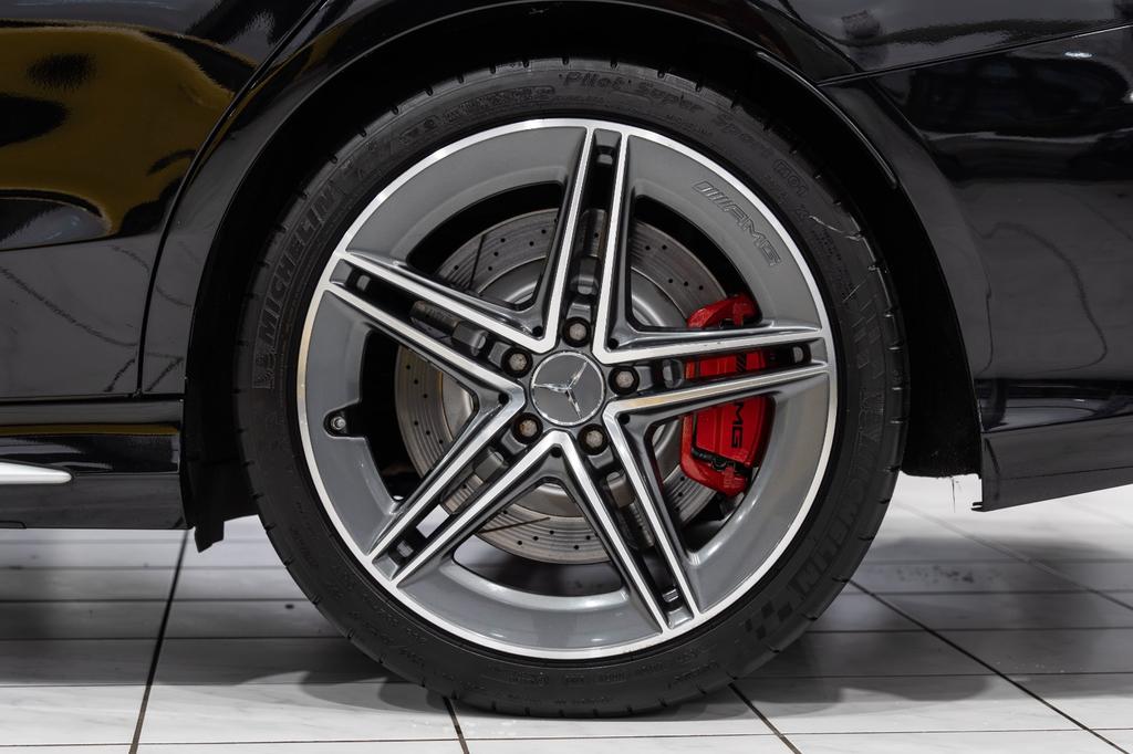 Mercedes-Benz C 63 AMG