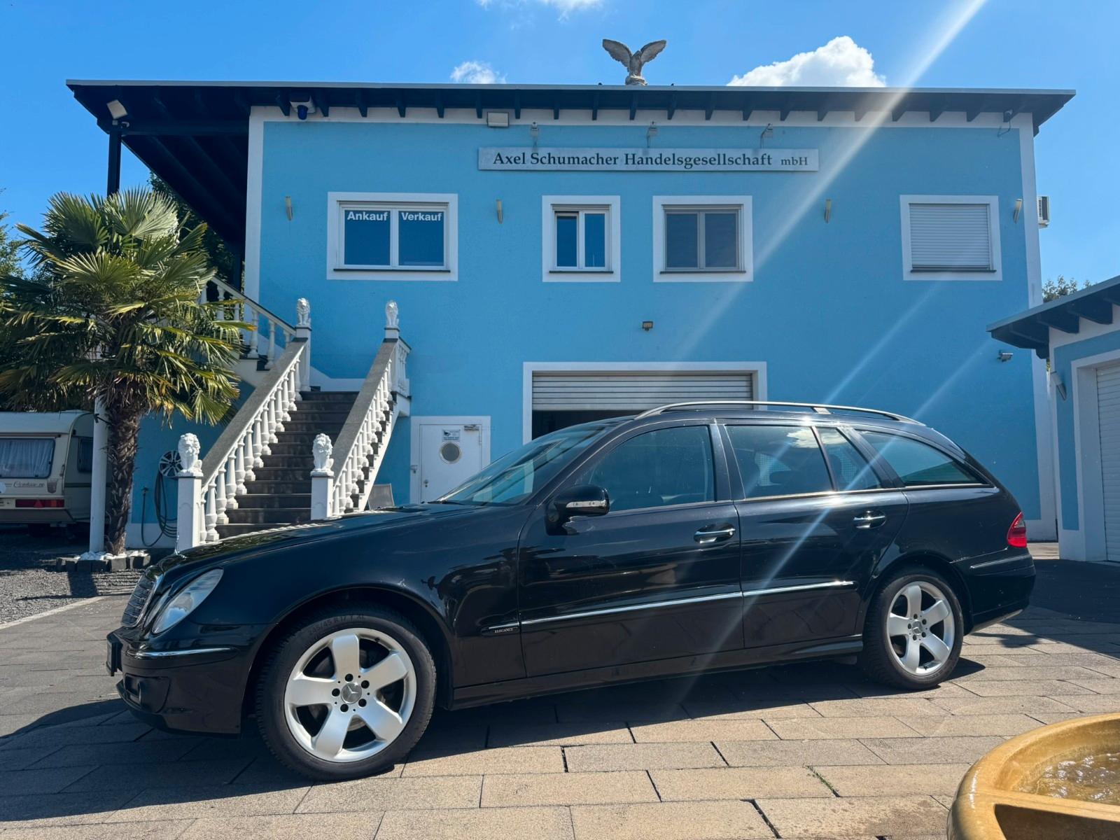 Mercedes-Benz E350T 4Matic Elegance, AHK, Airmaic, Stoff