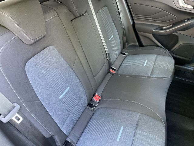 Fahrzeugabbildung Ford Focus 1.5 EcoBlue Active X Autom. AHK, Sitzheizu