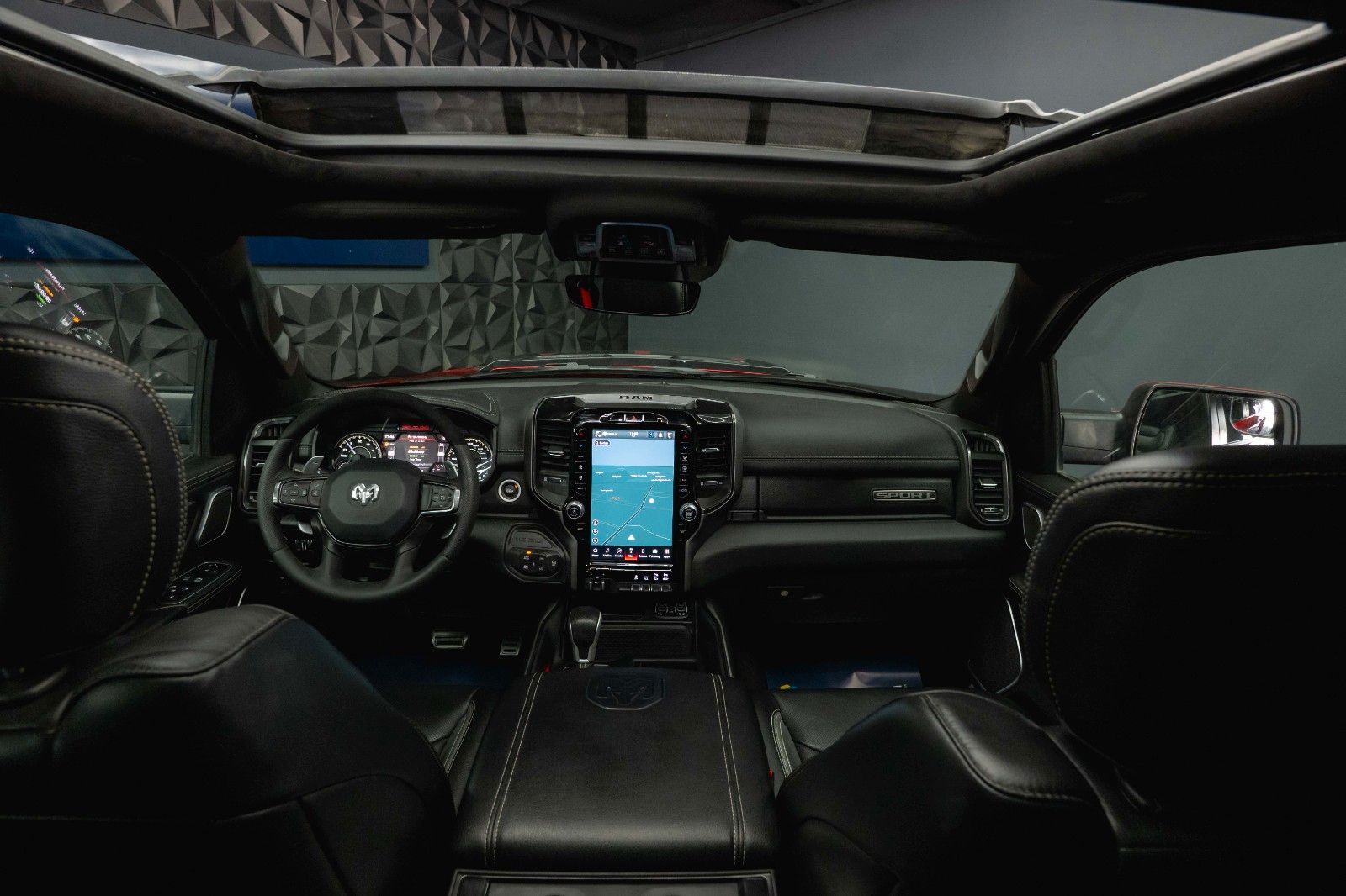 Fahrzeugabbildung Dodge RAM 5.7 V8 HEMI 4x4 NIGHT GT SPORT *Pano*22Zoll*