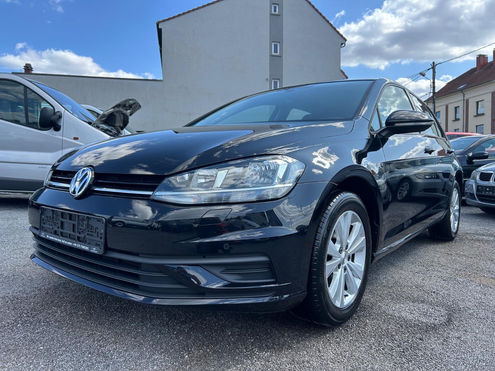 Volkswagen Golf VII TREND + SHZ + PDC + ZR & WP NEU