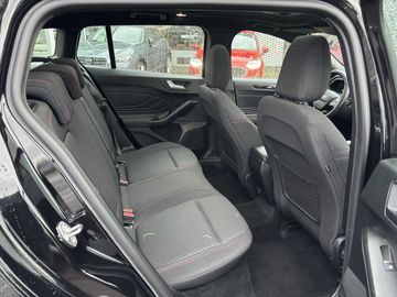 Ford Focus Turnier Diesel 1.5 ST-LINE