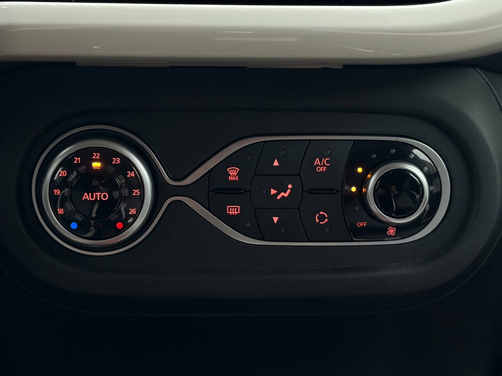 Fahrzeugabbildung Renault Twingo Vibes E Temp SHZ PDC R-Kam CarPlay Quarz