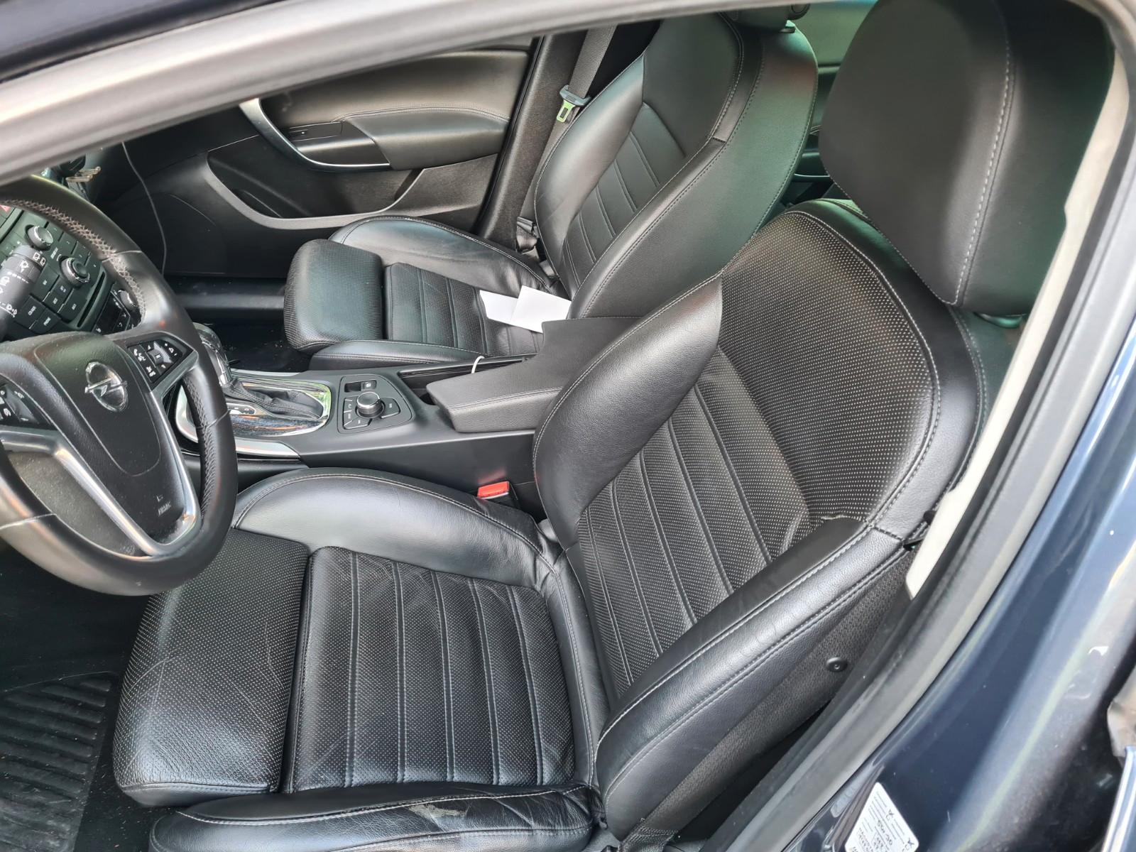 Opel Insignia 2009 — photo 10