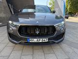 Maserati Levante Benzin 3.0 V6 350PS / LED / Leder / Pano - Maserati Levante von privat