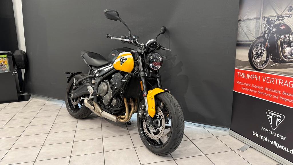 Triumph TRIDENT 660 48PS Frischer TÜV & Service!