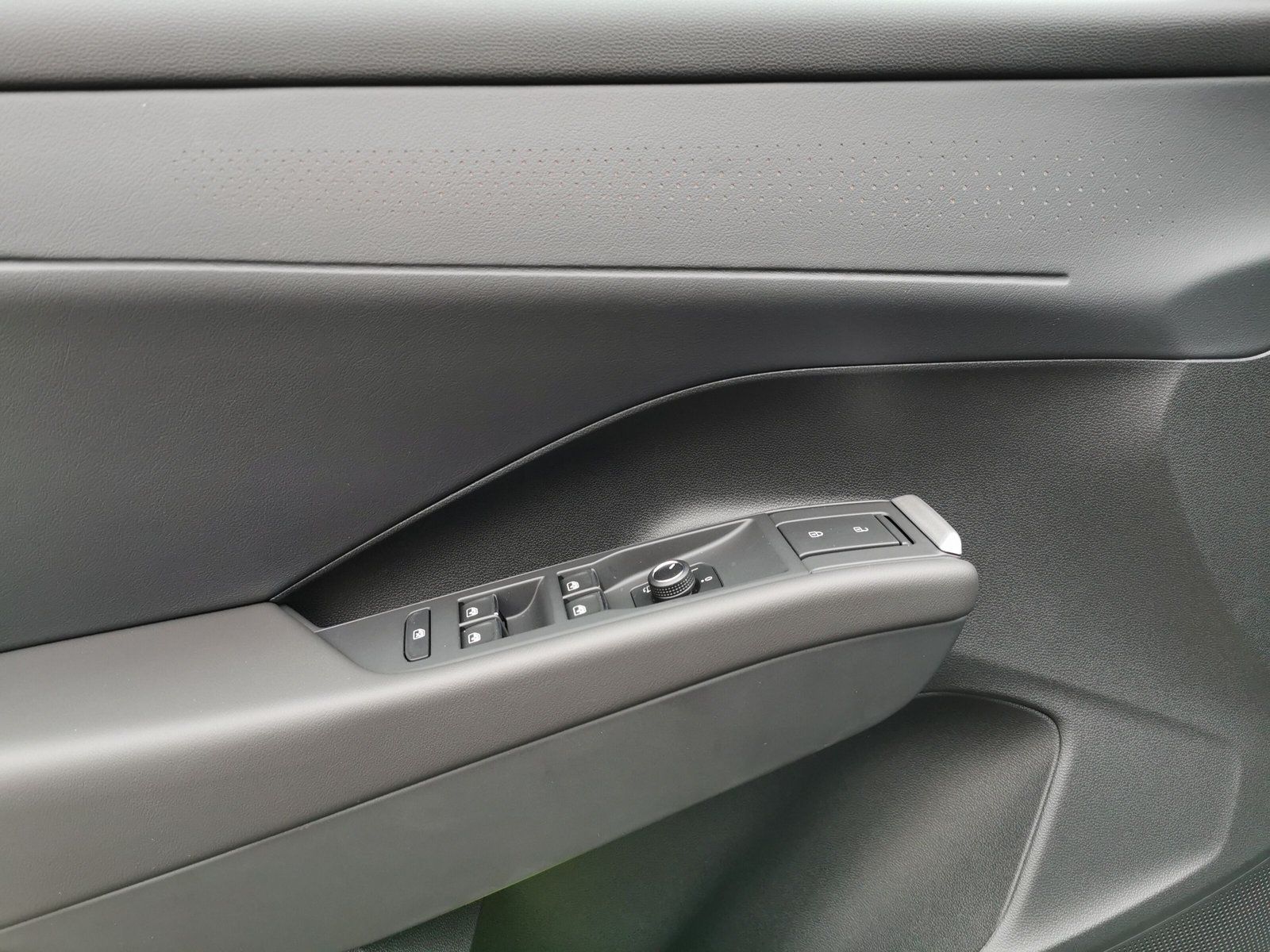 Volkswagen T-Roc - Bild 16