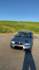 Skoda Verkaufe gepflegte Skoda fabia 1.2,Benzin/... - Skoda Fabia aus 2003: Kombi