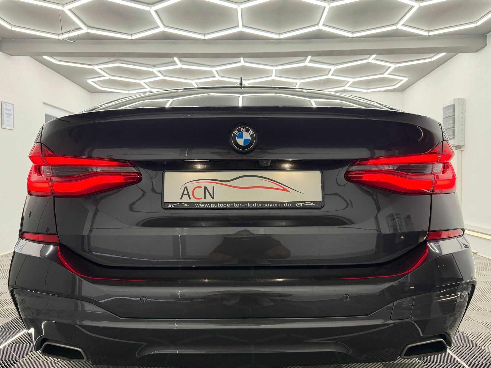 Fahrzeugabbildung BMW 630d GT xDrive M SPORT/LASER/HuD/PANO/AHK/STHZ