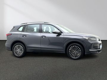 Volkswagen Tiguan - 2