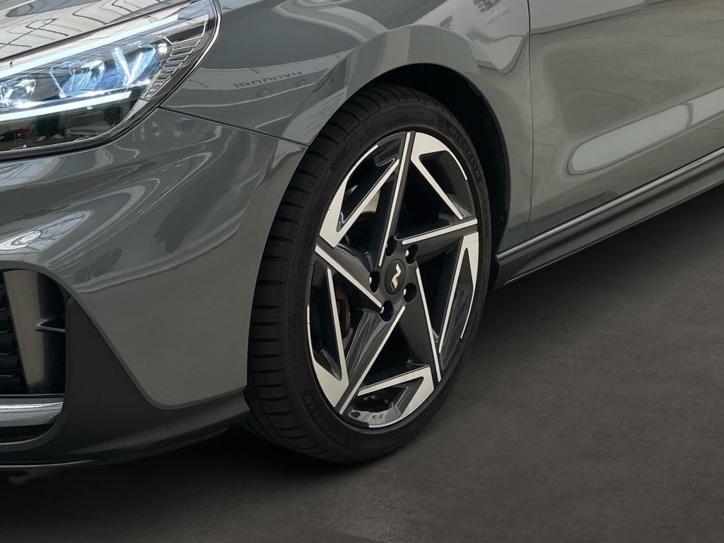 Fahrzeugabbildung Hyundai i30 1.5 T-GDI 7-DCT N-Line 2xKlima ACC AUT Kam.