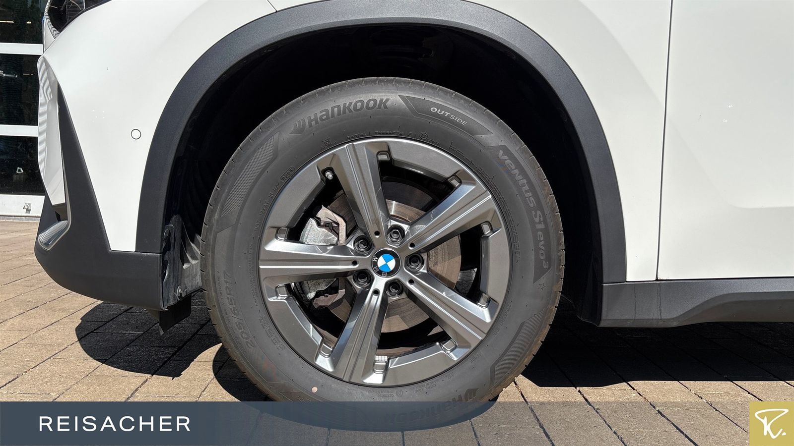 BMW X1 sDrive 20d A LCProf AHK HUD DA PA adaptLED foto 3