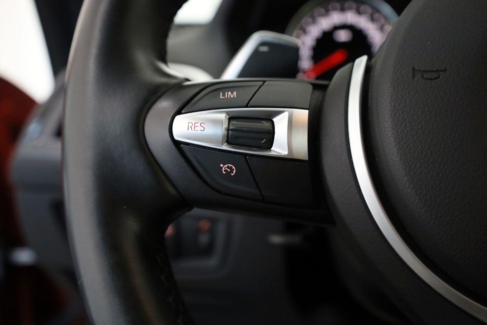 Fahrzeugabbildung BMW 125i M Sport 5T Leder,Navi,LED,SH,Park Assistent