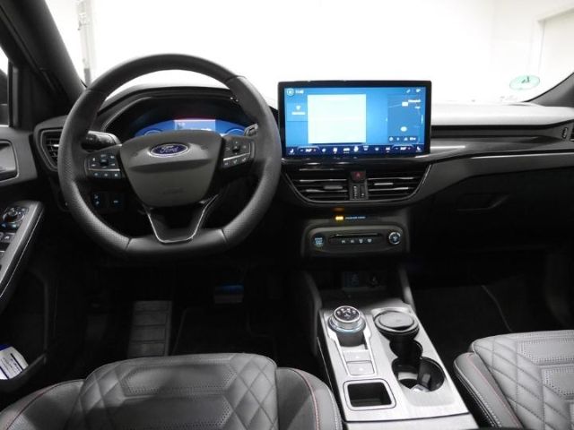 Fahrzeugabbildung Ford Focus Turnier ST-Line X 1.5 EcoBlue EU6e