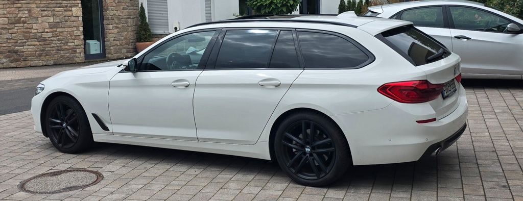 Image of BMW 520