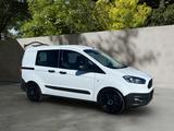 Ford Transit Courier/5 Sitzer/2x Schiebetür