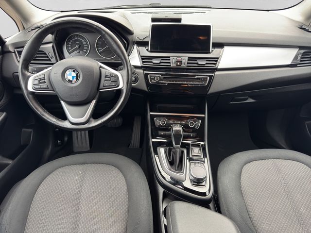 Fahrzeugabbildung BMW 218d Gran Tourer LED+Head-up+Kamera+ACC+AHK