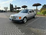 Mercedes-Benz Mercedes Benz W124 E200 - gebrauchte Mercedes-Benz E 200 aus dem Jahr 1993