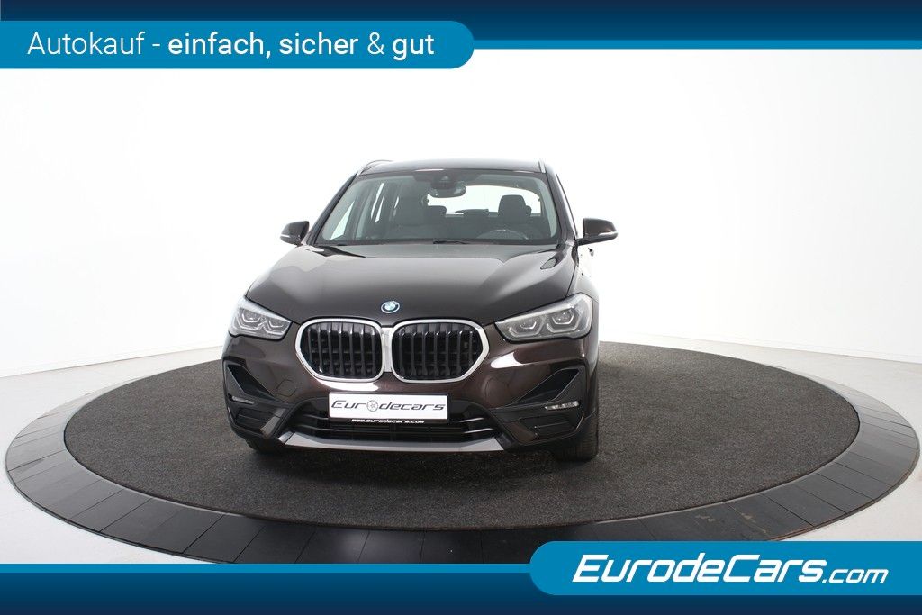 BMW X1 xDrive25e *1.Hand*Navi*Park ass.*Standheizung foto 21