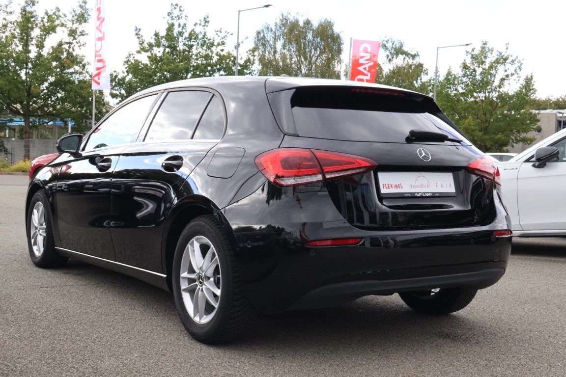 Mercedes-Benz A200 d LED Sitzheizung ACC Navi foto 4
