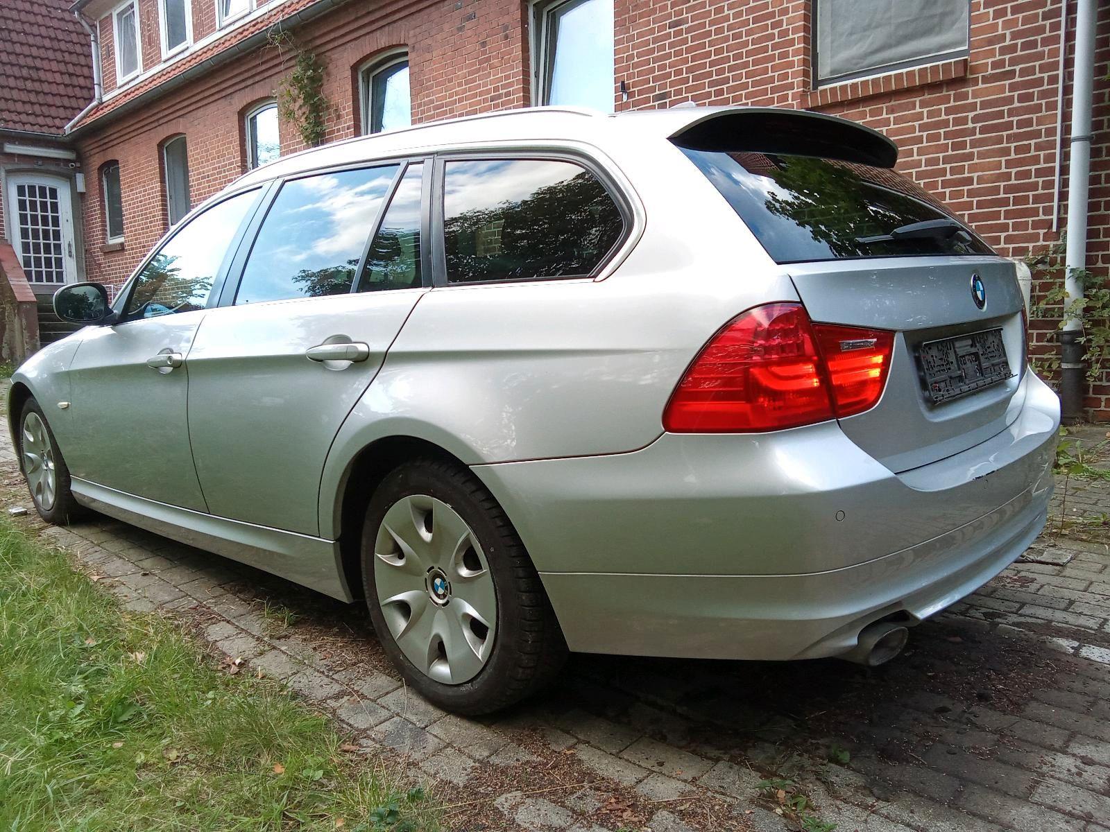 BMW 320 2011 — photo 6