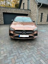 Mercedes-Benz A 250 e - roségold metallic - mit Hybrid-Antrieb: Metallic