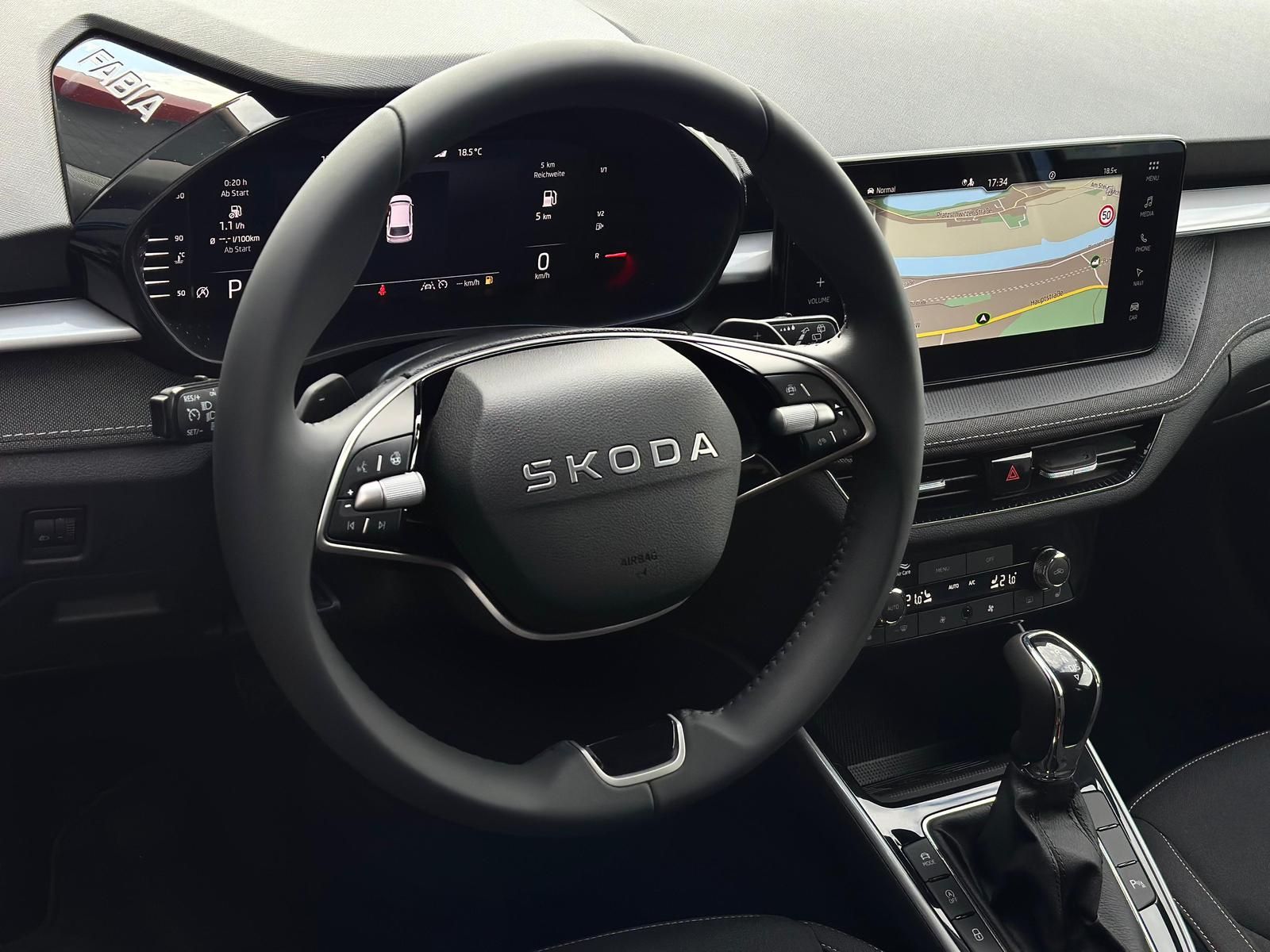 SKODA Fabia 1.0TSI SELECTION 130 JAHRE PREMIUM EDITION - Image 24