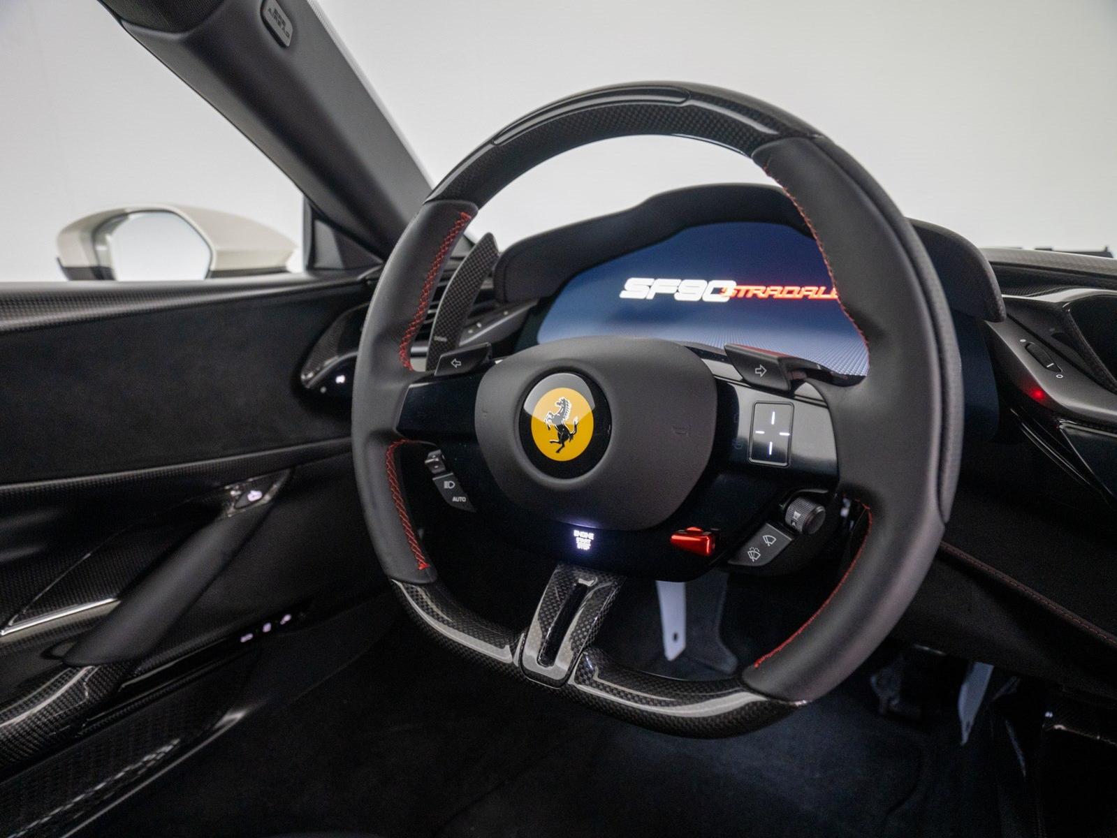 Ferrari SF90 Stradale ASSETTO FIORANO