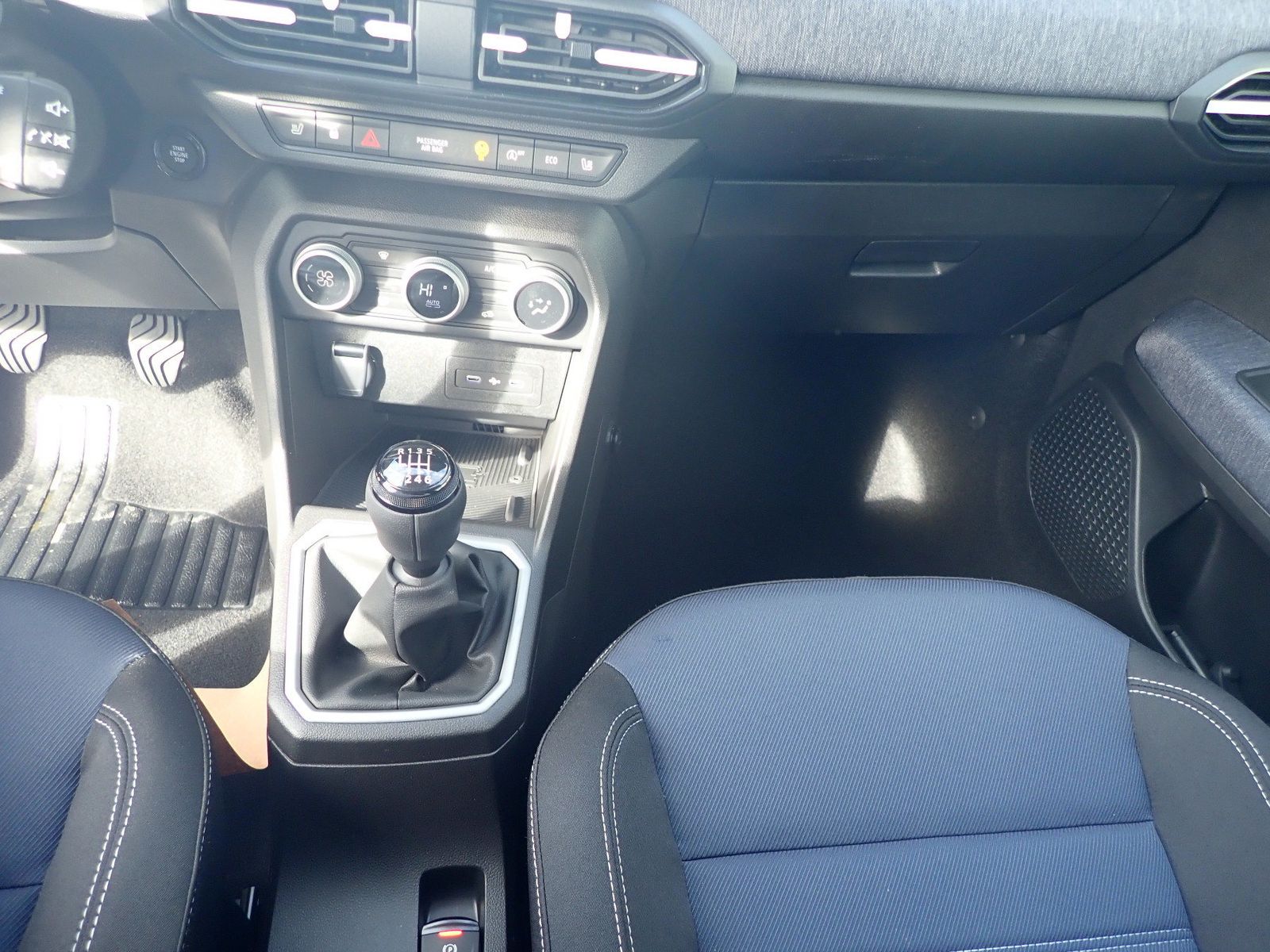 Fahrzeugabbildung Dacia Jogger Journey TCe 110