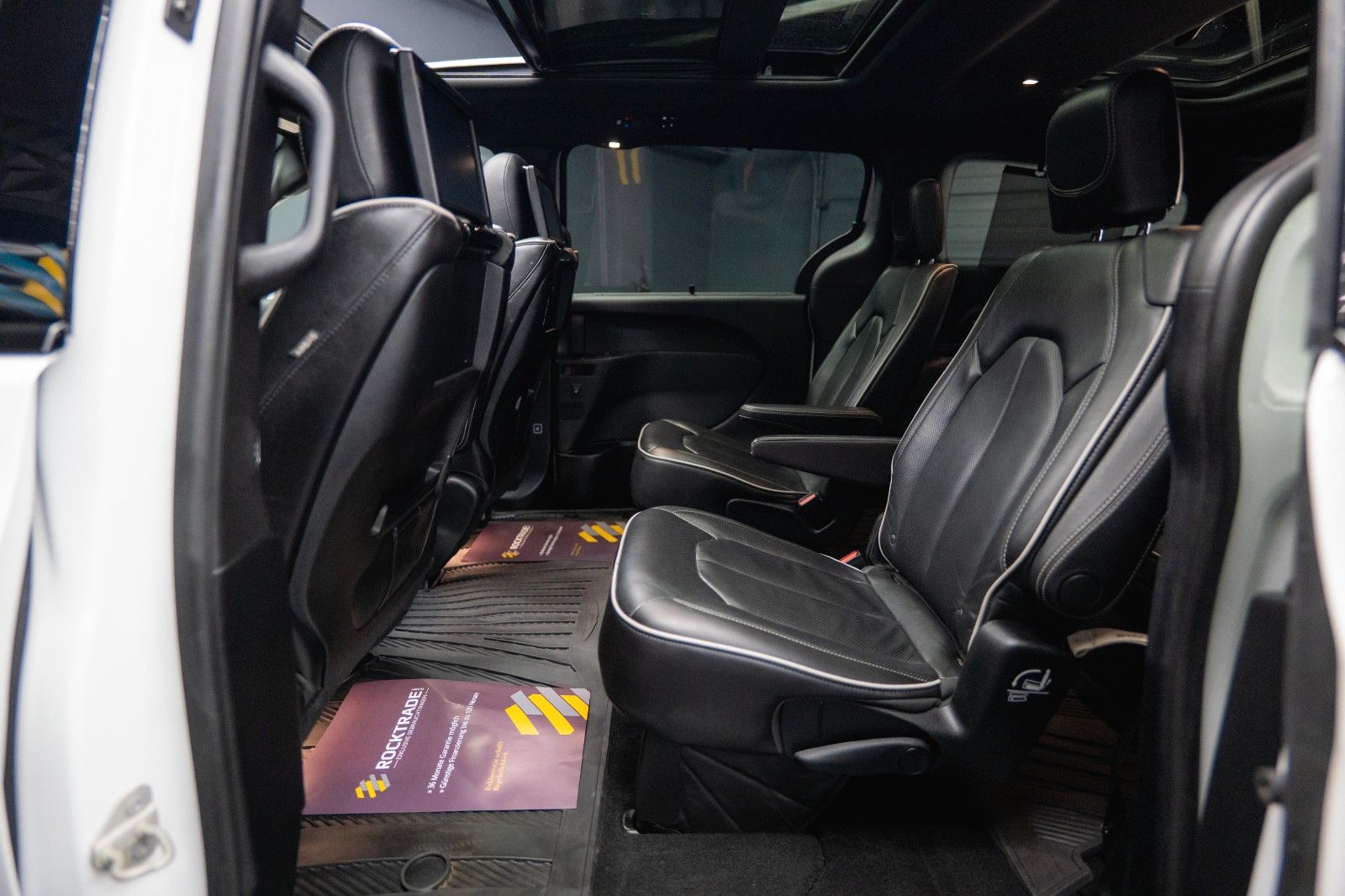 Fahrzeugabbildung Chrysler Pacifica 3.6 V6 LIMITED Night *Pano*CarPlay*ACC