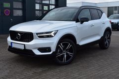 Fahrzeugabbildung Volvo XC40 B4 AWD Autom. R-Design*FSHZG*H&K*ACC*