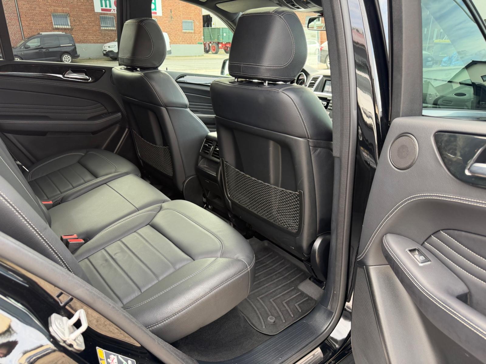 Mercedes-Benz ML 350 CDI 4Matic AMG PAKET 1.HD Leder H&K